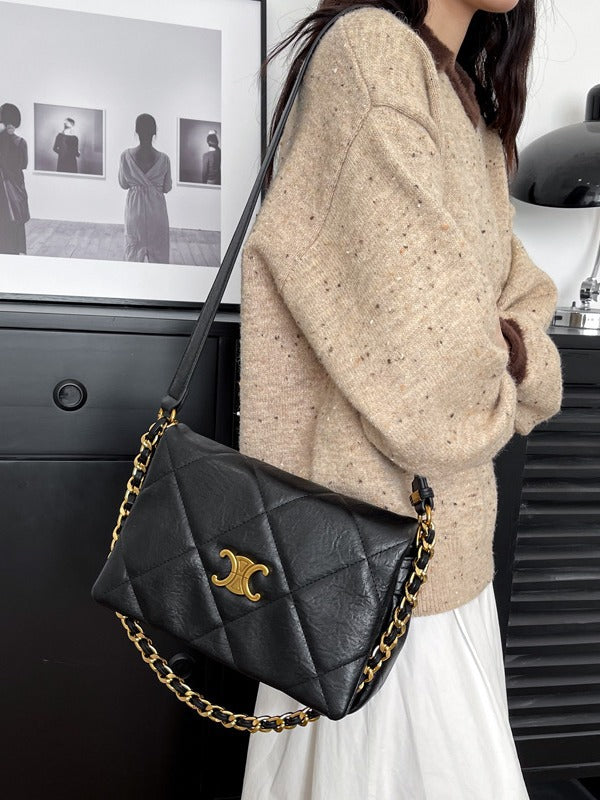 High-end large-capacity shoulder bag